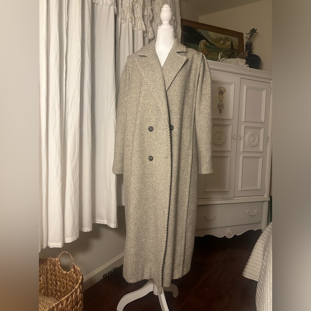 Elegant Long Tweed Coat